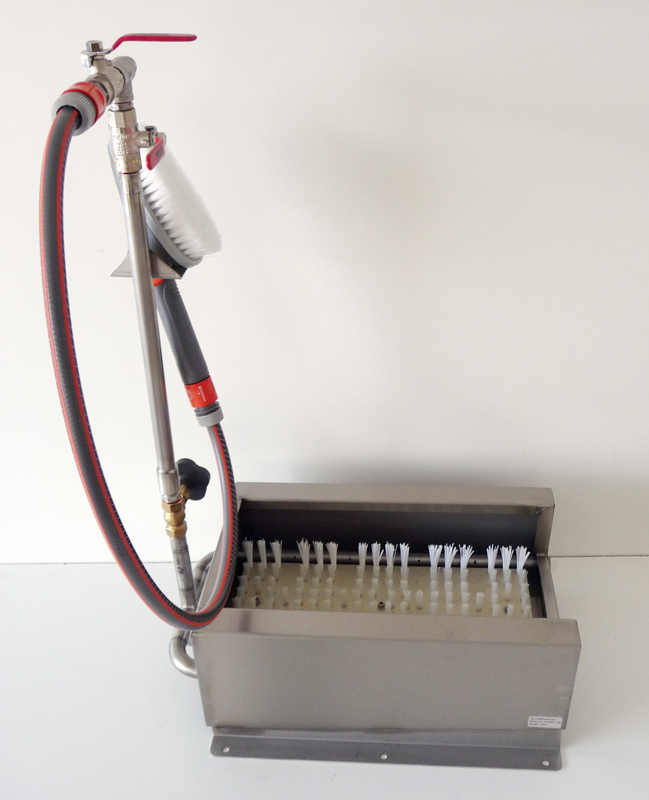 Shoe Washer with Collection Tray - Image 2