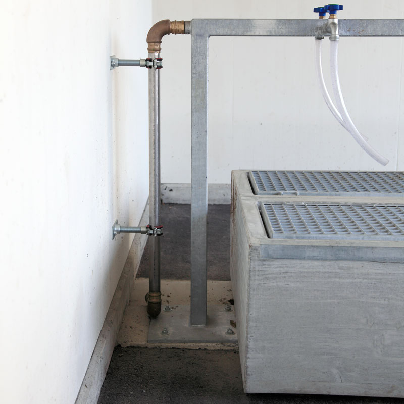 Above-ground shoe wash station - Image 7