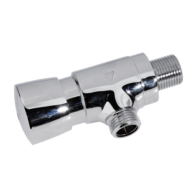 Self-closing faucet with hose connection