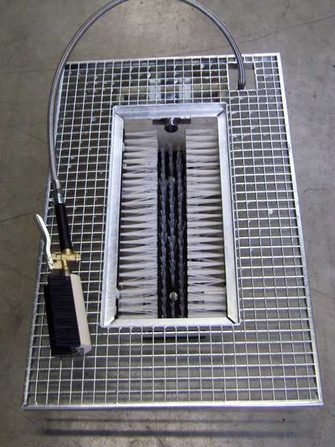 Boot Washer with Grating - Image 3