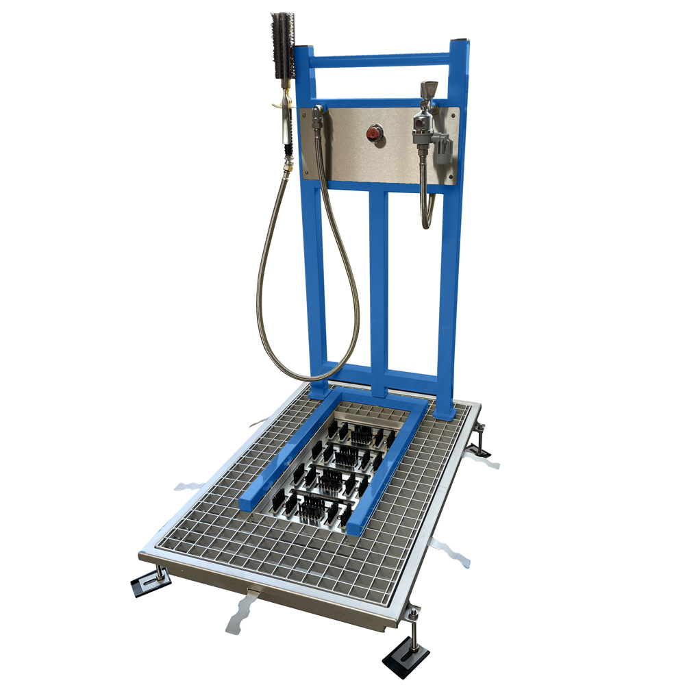 Work-shoe washing station, low-profile built-in version