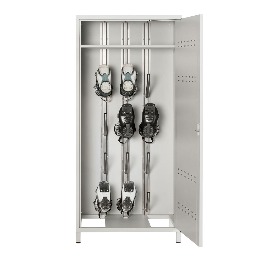 Skidepot ski locker for 6 pairs